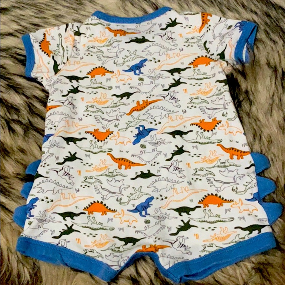 Carter’s Onsie - Picture 2 of 2